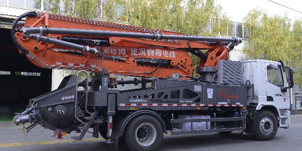 泵車(chē)的變速箱和分動(dòng)箱能提供哪些動(dòng)力
