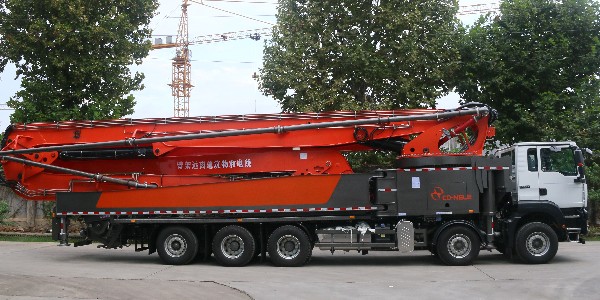 匠心突破，硬核產(chǎn)品，科尼樂(lè )70米混凝土泵車(chē)