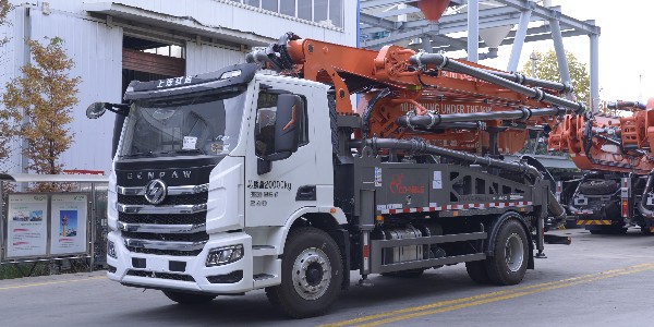 32米泵車(chē)為防止臂架發(fā)生斷裂問(wèn)題要如何保養？